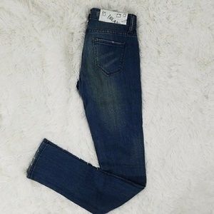 BLANK NYC WOMEN'S SKINNY SLIVER STUDDED JEANS $88